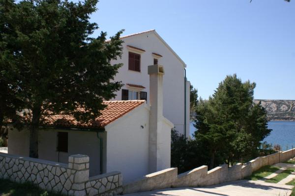 Apartments by the sea Stara Novalja, Pag - 4056, Rezervați Apartament Hoteluri în Kvarner cu parcare, Parcare