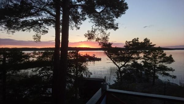 Muskö Havsbad, Rezervați Casă de vacanță Cabane în Stockholm, Casetă