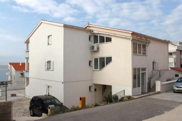 Apartments by the sea Vidalici, Pag - 9415, Rezervați Apartament Hoteluri în Kvarner cu parcare, Parcare