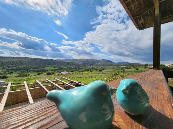 Zug Yonim, Rezervați Cabana / Lodge Hoteluri în North District Israel cu parcare, Parcare