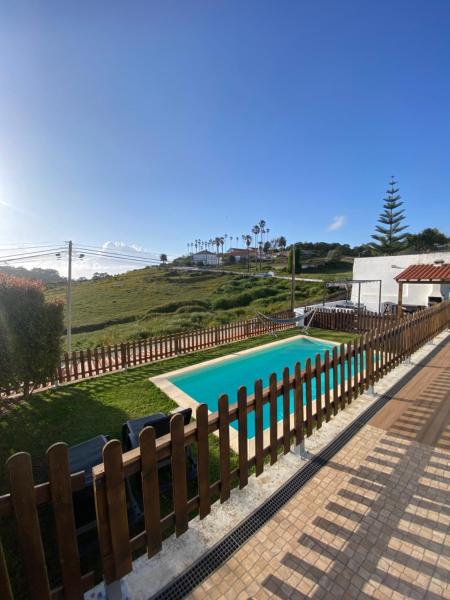 Like a Local Guest House, Rezervați Pensiune Hoteluri în Lisbon Region cu piscină, Piscină