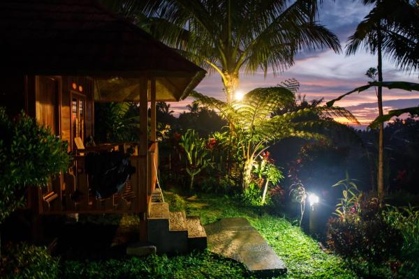 Wina Wani Bungalows Tetebatu, Rezervați Cazare la o familie Hoteluri ieftine în Lombok