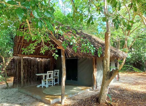 Bamba Kofi Beach Lodge, Rezervați Teren de campat Terene de camping în Coast Region, Teren de campat