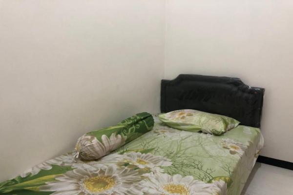 OYO Life 2678 Manyar Guest House