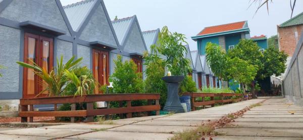 E2 GUEST HOUSE, Rezervați Pensiune Hoteluri ieftine în Karimunjawa