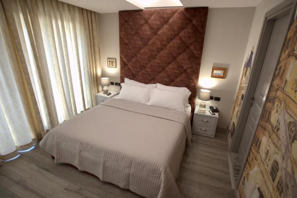 Vila Shard Boutique Hotel, Rezervați Bed and Breakfast Tirana 