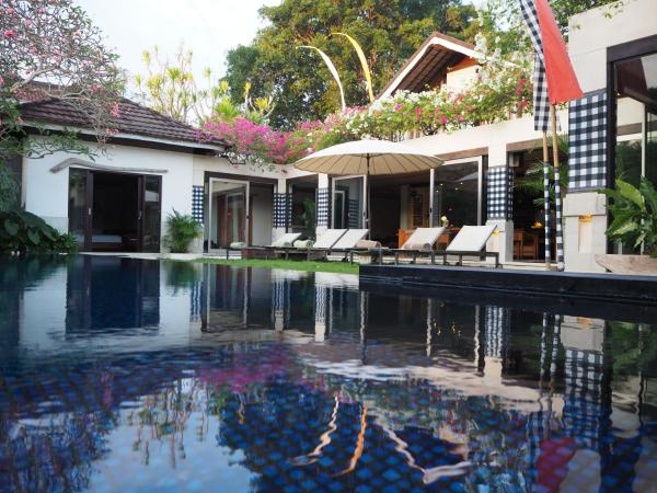 Pronoia Beach Resort, Rezervați Vilă Hoteluri în Bali cu parcare, Parcare