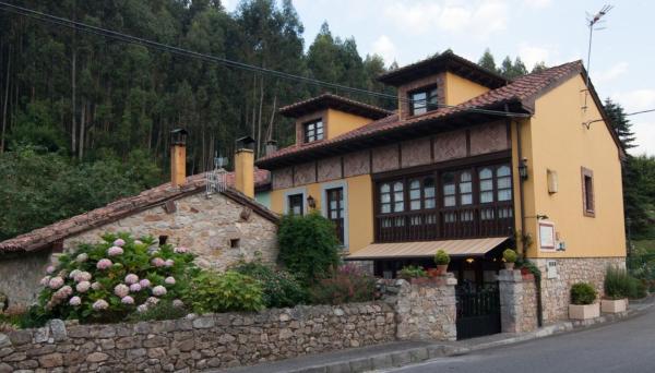 Hotel rural La Llastra, Rezervați Hotel Llanes 