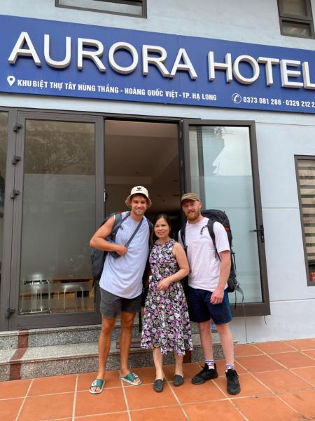 Aurora halong, Rezervați Hotel Hoteluri în Quang Ninh cu parcare, Parcare