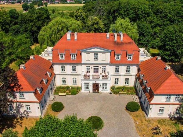 Pałac Godętowo, Rezervați Bed and Breakfast Łężyce Pomerania
