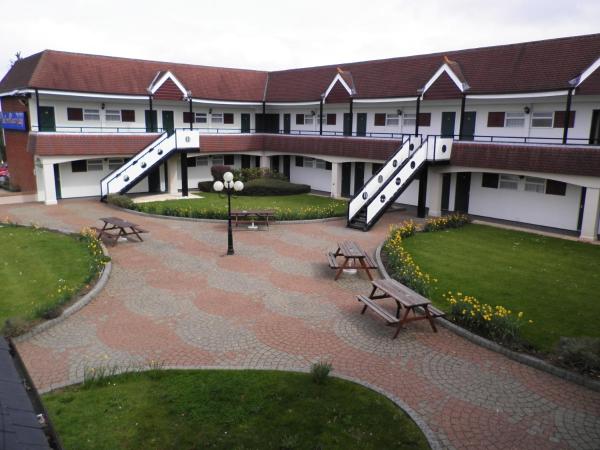 The Town and Country Lodge