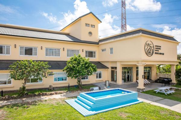 戀戀星辰館-Star of Love Hotel, Rezervați Cazare la o familie Hoteluri în Pingtung County cu parcare, Parcare