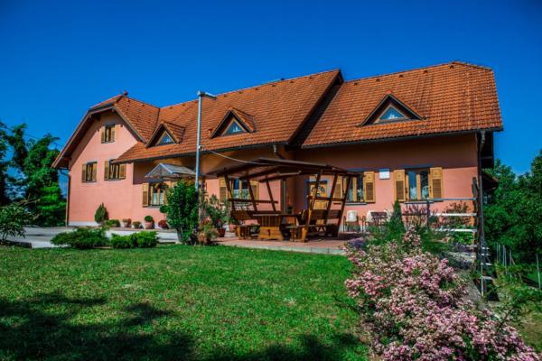 Turistična kmetija Protner, Rezervați Sejur la fermă  