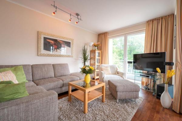 Villa Barbara Penthouse Nr 10, Rezervați Apartament Hoteluri în Usedom cu parcare, Parcare