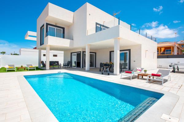Villa Shasya Costa Adeje with air conditioning, Rezervați Vilă Adeje 