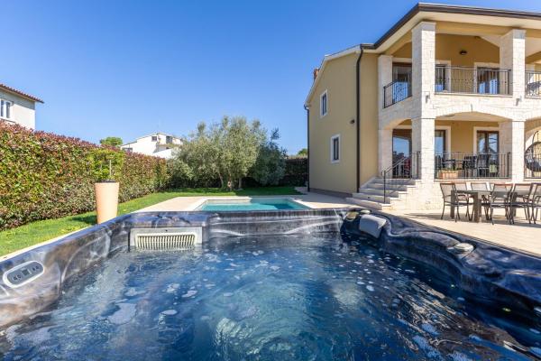 Villa Vanesa with Private Pool nearby Porec, Rezervați Vilă Montižana Poreč Region