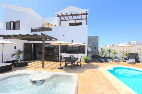 Villa Emma Playa Blanca, Rezervați Vilă Hoteluri în Canary Islands cu parcare, Parcare