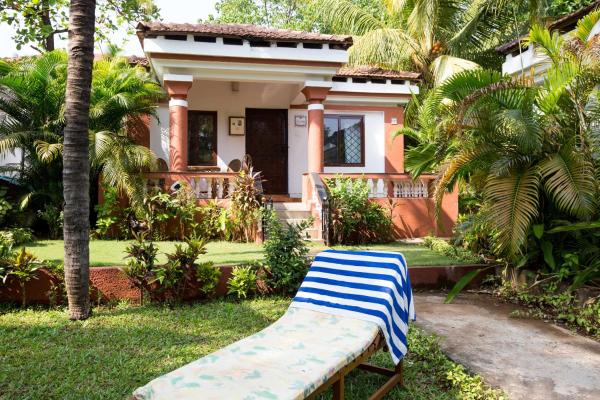 Villa La Casita, Rezervați Vilă Hoteluri în Cavelossim cu piscină, Piscină