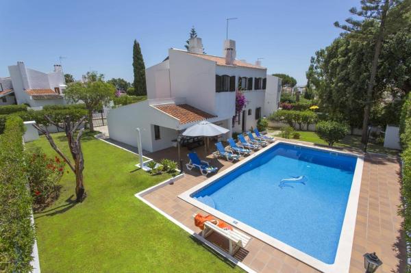 Villa Montechoro, Rezervați Vilă Hoteluri în Albufeira cu parcare, Parcare