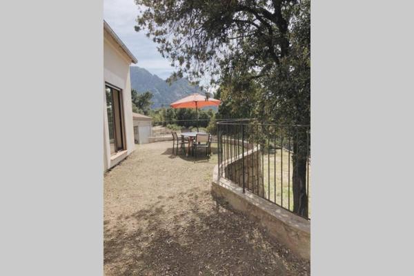 Villa familiale entre mer et montagne Corse, Rezervați Vilă Soccia Corsica