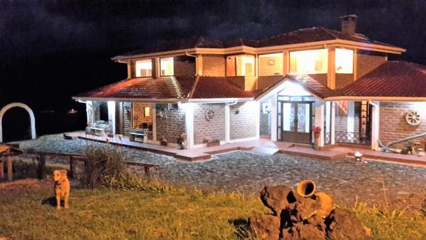 Balcon al Cotopaxi Hosteria, Rezervați Cabana / Lodge Sangolqui Pichincha