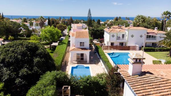 Villa Loretta, Rezervați Vilă Hoteluri în Albufeira cu piscină, Piscină