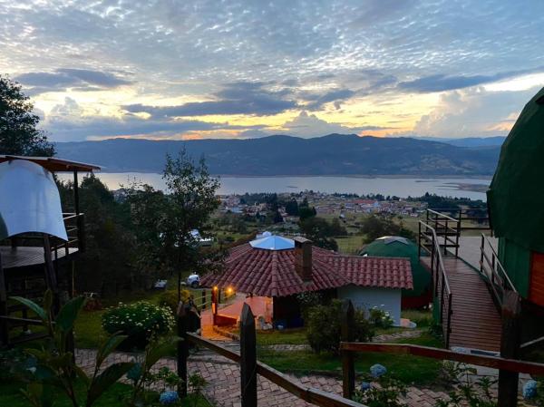 Glamping sede campestre Mirador de Pueblo Viejo, Rezervați Teren de campat Hoteluri în Cundinamarca cu parcare, Parcare