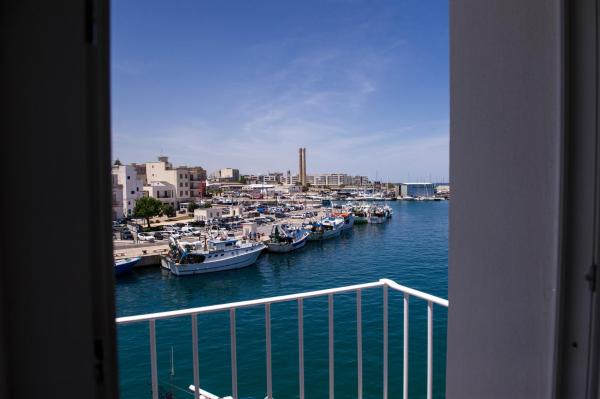 Art Apartment sea View, Rezervați Apartament Monopoli Bari Province