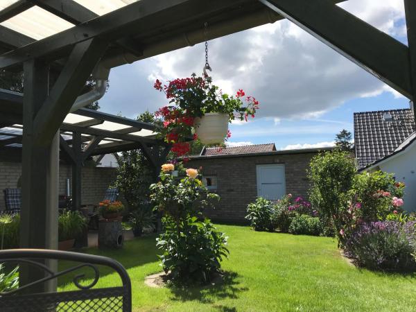Ferienwohnung Lorenz, Rezervați Cazare la o familie Hoteluri în Usedom cu parcare, Parcare