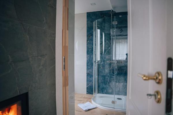 Pensjonat Faryny, Rezervați Pensiune Hoteluri în Faryny cu piscină, Piscină