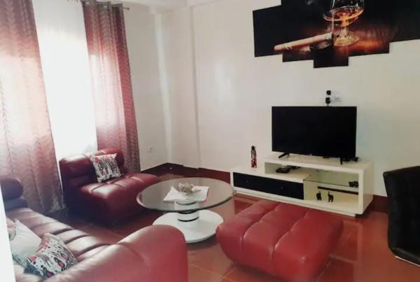 Your home, Rezervați Apartament Apartamente în Mfoundi, Apartament