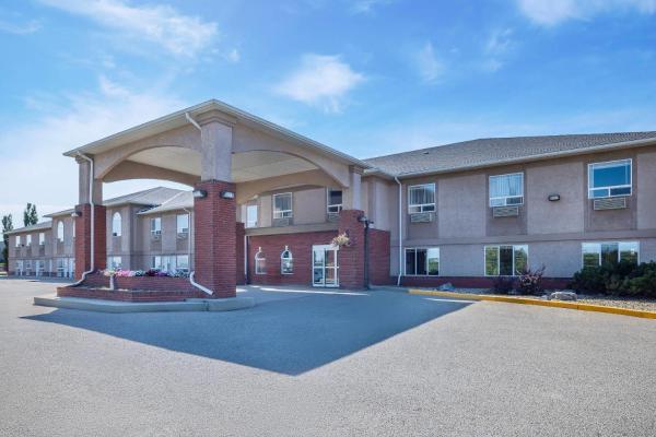 Clarion Pointe