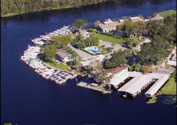 Hontoon Landing Resort & Marina, Rezervați Hotel DeLand Florida