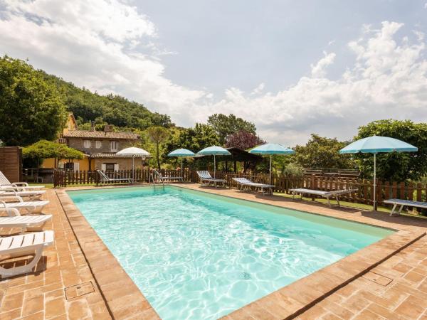 Holiday Home in Assisi with Pool & Nature, Rezervați Casă de vacanță Hoteluri în San Presto cu parcare, Parcare