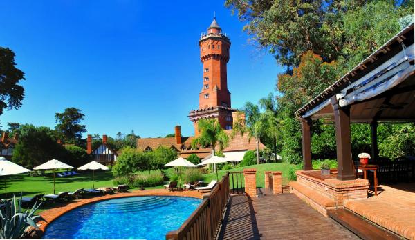 Hotel L'Auberge, Rezervați Hotel Hoteluri în Maldonado cu piscină, Piscină