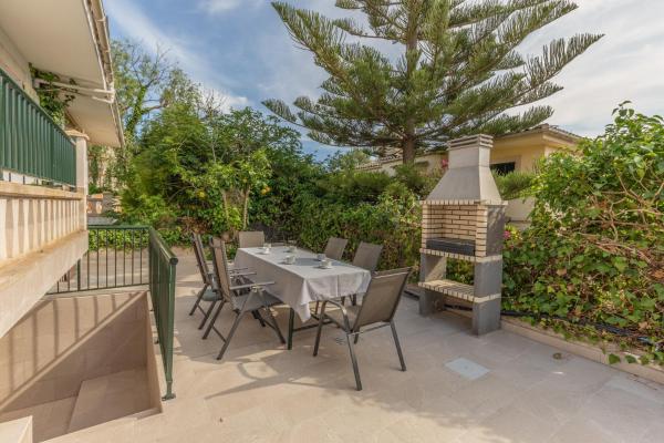 Villa con jardin cerca de la playa, Rezervați Vilă Case de vacanță Mallorca, Casetă