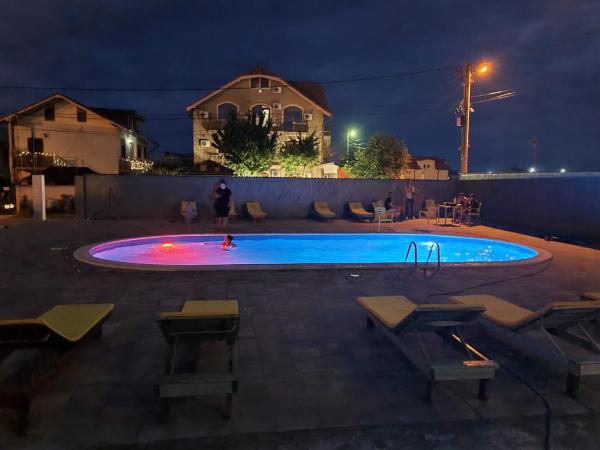 camere de închiriat Duly Costinești, Rezervați Pensiune Costinesti 