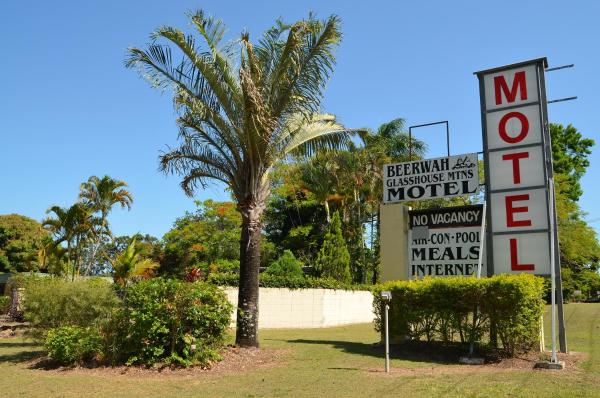 Beerwah Glasshouse Motel, Rezervați Motel Beerwah Sunshine Coast