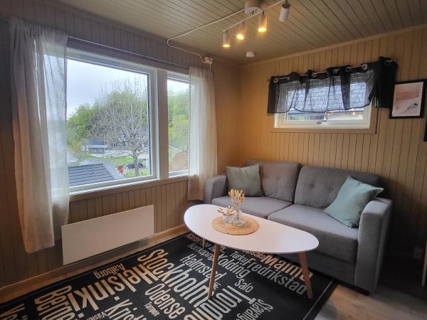 Koselig studioleilighet i Svolvær - Lofoten ved Svolværgeita, Djevelporten, Rezervați Apartament Svolvaer Lofoten