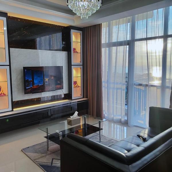 SLEPTOPIA at Formosa Residence - New Best Cozy Place in Town, Rezervați Apartament Hoteluri în Jodoh cu piscină, Piscină