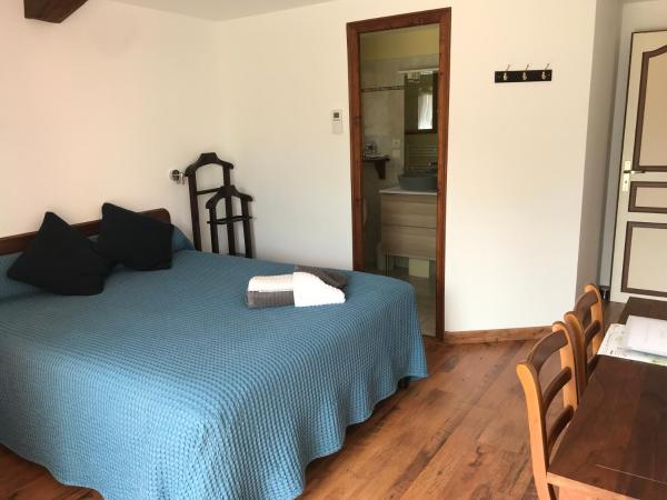 La maison de Laujol, Rezervați Bed and Breakfast Hoteluri în Labastide-du-Temple cu piscină, Piscină