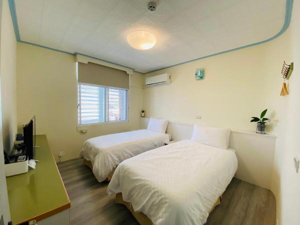 Good moment B&B, Rezervați Bed and Breakfast Green Island Taitung County