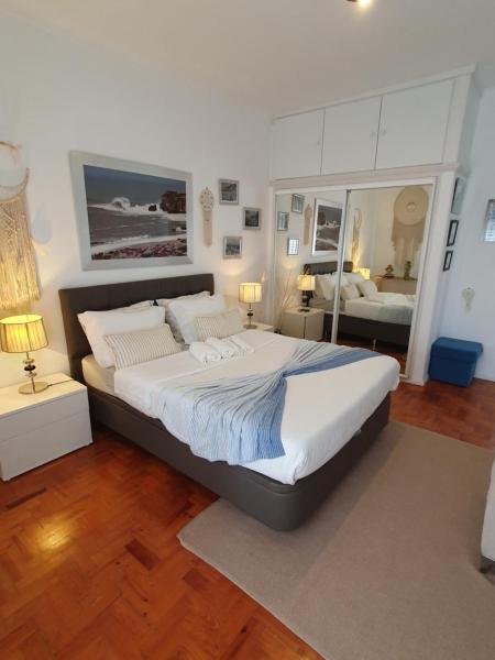 Casa da Tina Conforto Familiar no Sítio da Nazaré, Rezervați Apartament Nazaré 
