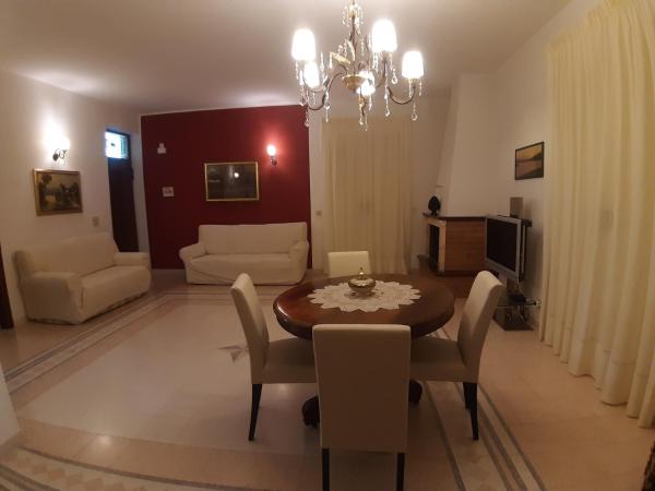 Villa Guido, Rezervați Apartament Regalbuto Sicilia