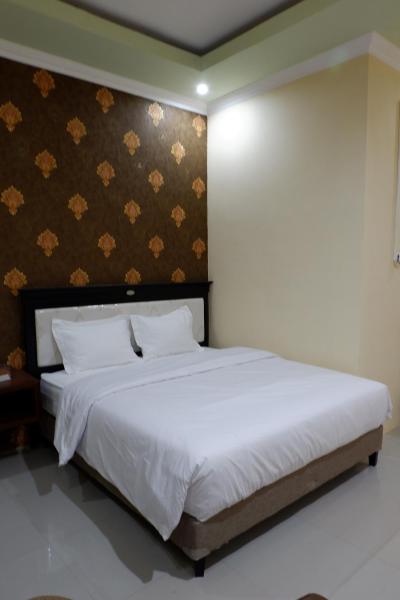 Asmi Hotel