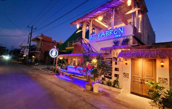 Al Kabron Inn, Rezervați Hostel Hosteluri în Karimunjawa, Hostel