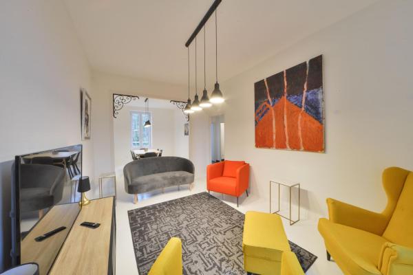 Maison By Logis - Appartement T4 - La Maison dHestia, Rezervați Apartament Vierzon Cher