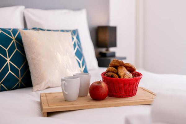 Villa Paulina village heart near the beaches, Rezervați Vilă Portiragnes Canal du Midi