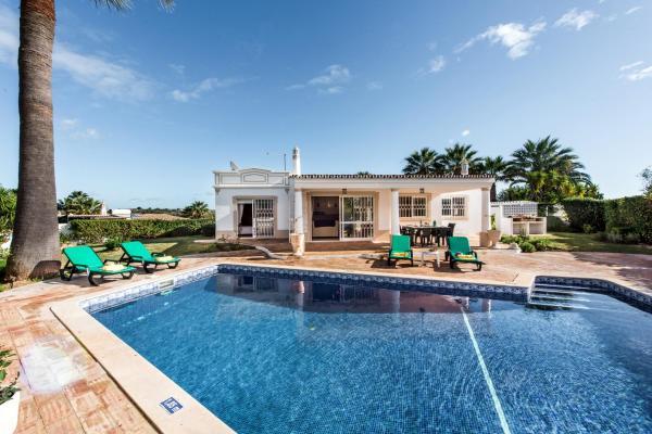 Celina by Algarve Villa Holidays, Rezervați Vilă Guia Albufeira
