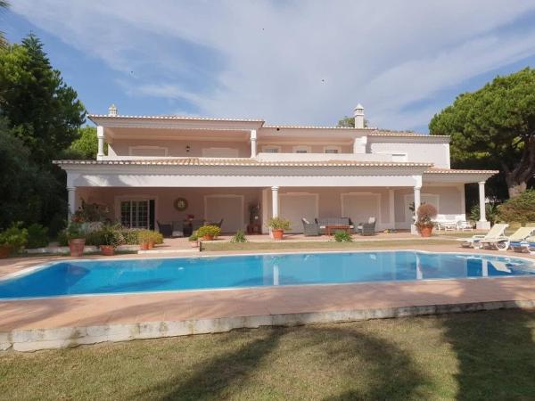 Villa Zarana fantastic house in Salinas, Rezervați Vilă Hoteluri în Algarve cu piscină, Piscină